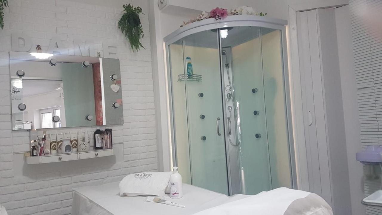 Dame Crotone Bed & Breakfast Екстериор снимка