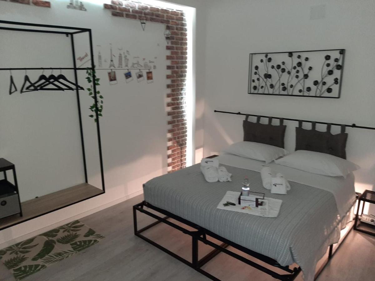 Dame Crotone Bed & Breakfast Екстериор снимка